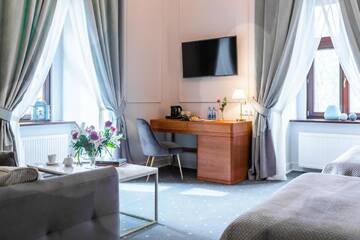 Фото номера Апартаменты с 2 спальнями Отель Hotel Pałac Mojęcice г. Mojęcice 6