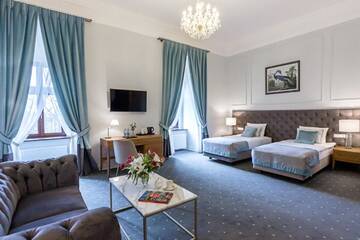 Фото номера Апартаменты с 2 спальнями Отель Hotel Pałac Mojęcice г. Mojęcice 3