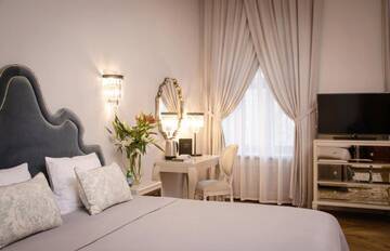 Фото номера Двухместный номер Делюкс с 1 кроватью Отель Hotel Pałac Mojęcice г. Mojęcice 4