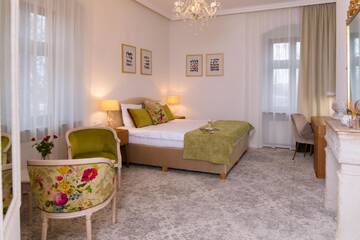 Фото номера Стандартный двухместный номер с 1 кроватью Отель Hotel Pałac Mojęcice г. Mojęcice 5