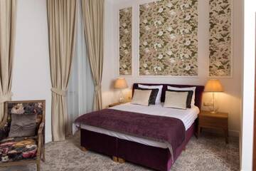Фото номера Стандартный двухместный номер с 1 кроватью Отель Hotel Pałac Mojęcice г. Mojęcice 3